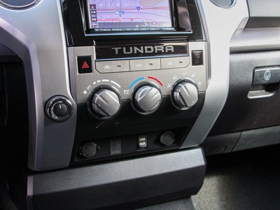 صورة 49 لـ 2016 Toyota TUNDRA
