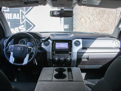 صورة 38 لـ 2016 Toyota TUNDRA