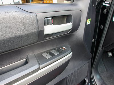 صورة 56 لـ 2016 Toyota TUNDRA