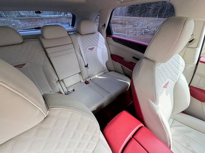2022 Bentley BENTAYGA 照片 15
