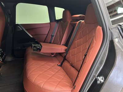2025 BMW IX photo 15