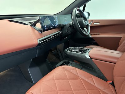 2025 BMW IX photo 4