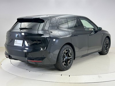 2025 BMW IX photo 9