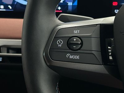 2025 BMW IX thumbnail 30