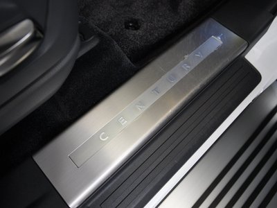 صورة 40 لـ 2024 Toyota CENTURY