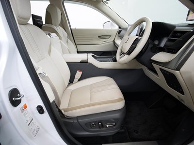 صورة 46 لـ 2024 Toyota CENTURY