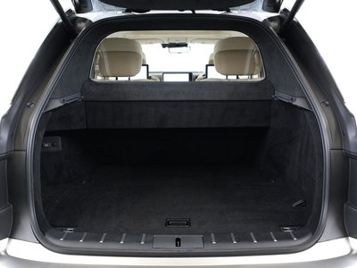 صورة 27 لـ 2024 Toyota CENTURY