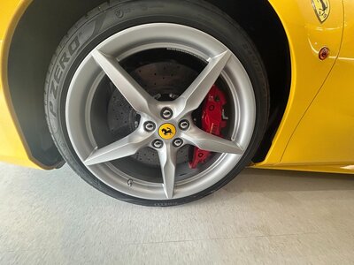 2017 Ferrari 488 SPIDER thumbnail 15