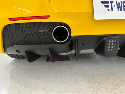 2017 Ferrari 488 SPIDER thumbnail 17