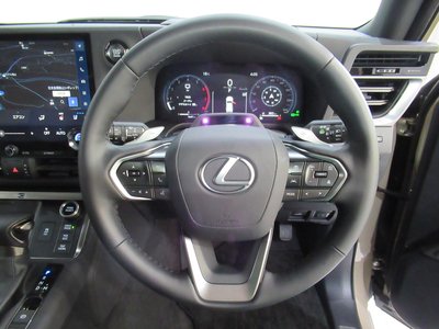 2025 Lexus GX — фото 17