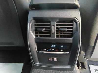 2025 BMW 3 SERIES TOURING thumbnail 76