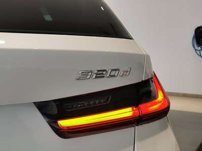 2025 BMW 3 SERIES TOURING photo 16