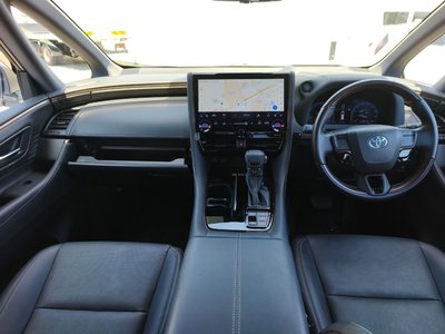 2024 Toyota ALPHARD — фото 14
