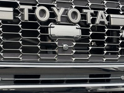 2025 Toyota LAND CRUISER 300 thumbnail 23