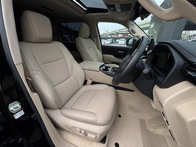 2025 Toyota LAND CRUISER 300 thumbnail 51