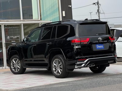 2025 Toyota LAND CRUISER 300 thumbnail 39