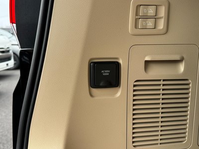 2025 Toyota LAND CRUISER 300 thumbnail 78