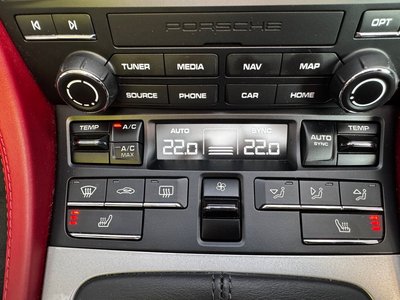 2020 Porsche 718 SPYDER 照片 38