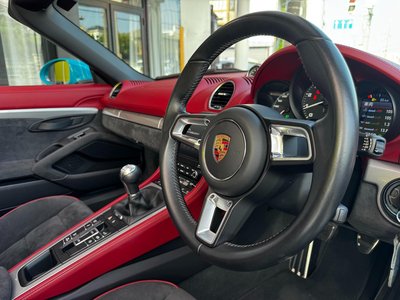 2020 Porsche 718 SPYDER 照片 31