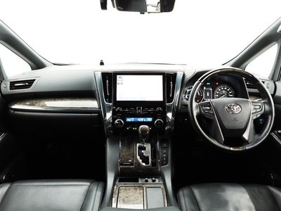 2022 Toyota ALPHARD photo 10