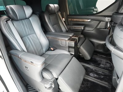 2022 Toyota ALPHARD photo 32