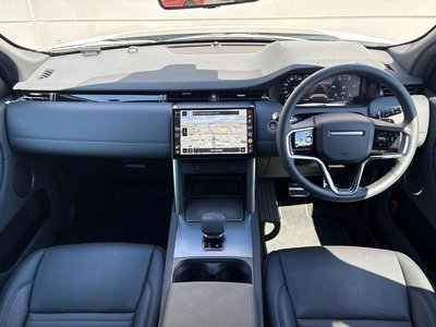 2026 LAND Rover DISCOVERY SPORT photo 11