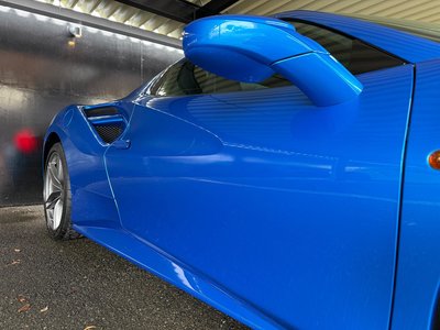 صورة مصغرة 25 لـ 2017 Ferrari 488 SPIDER