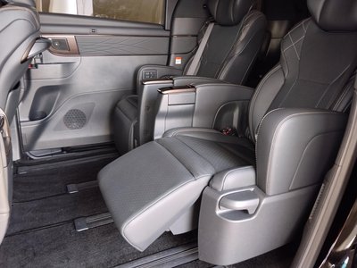 2025 Toyota VELLFIRE 缩略图 18