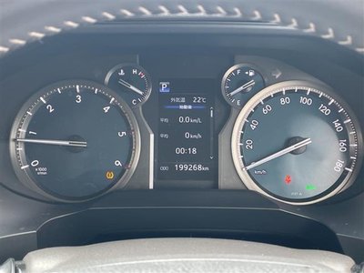 2019 Toyota LAND CRUISER PRADO thumbnail 32