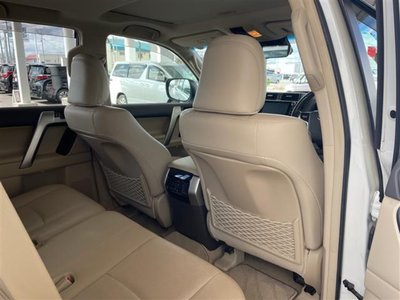 2019 Toyota LAND CRUISER PRADO thumbnail 23