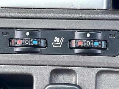2019 Toyota LAND CRUISER PRADO photo 10