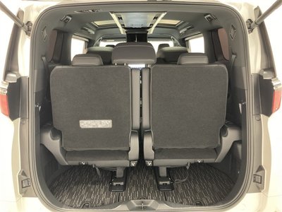 صورة 18 لـ 2024 Toyota ALPHARD