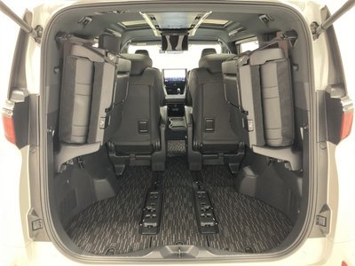 صورة 21 لـ 2024 Toyota ALPHARD