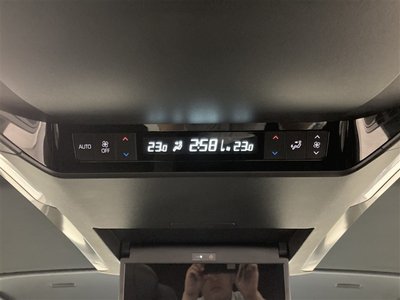 صورة 65 لـ 2024 Toyota ALPHARD