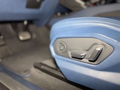 صورة 18 لـ 2019 Lamborghini URUS