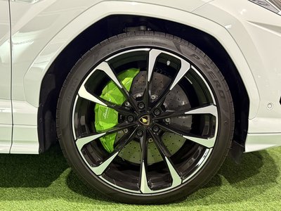صورة 34 لـ 2019 Lamborghini URUS