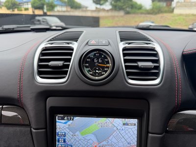 2016 Porsche CAYMAN thumbnail 38