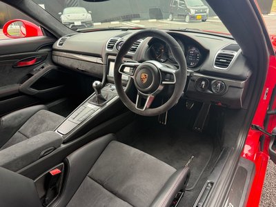 2016 Porsche CAYMAN thumbnail 30