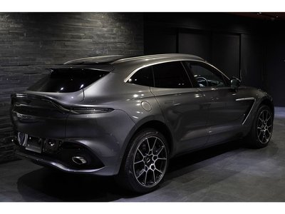 2022 Aston Martin DBX — фото 7