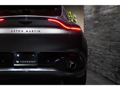 2022 Aston Martin DBX — фото 26