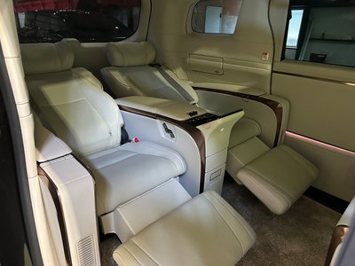 2024 Lexus LM 照片 44
