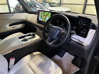 2024 Lexus LM 照片 38