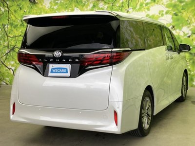 2024 Toyota ALPHARD — фото 6