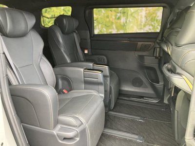 2024 Toyota ALPHARD — фото 7