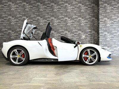 صورة 18 لـ 2023 Ferrari 296 GTS
