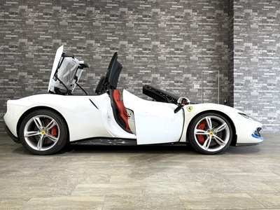 صورة 19 لـ 2023 Ferrari 296 GTS