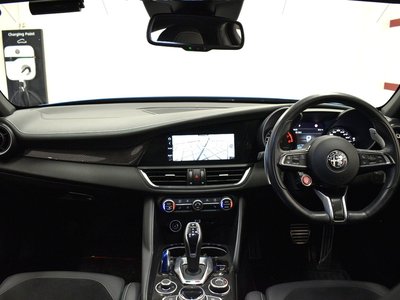2021 ALFA Romeo JULIA — фото 15