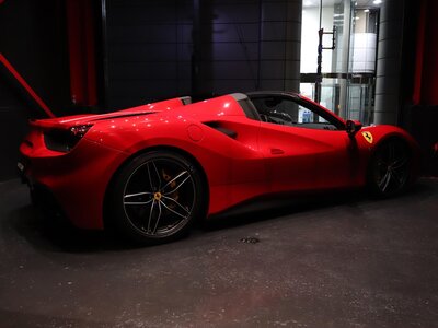 2017 Ferrari 488 SPIDER — фото 15