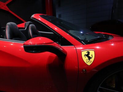 2017 Ferrari 488 SPIDER — миниатюра 29