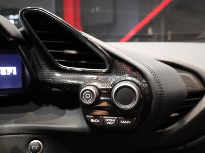 2017 Ferrari 488 SPIDER — миниатюра 44